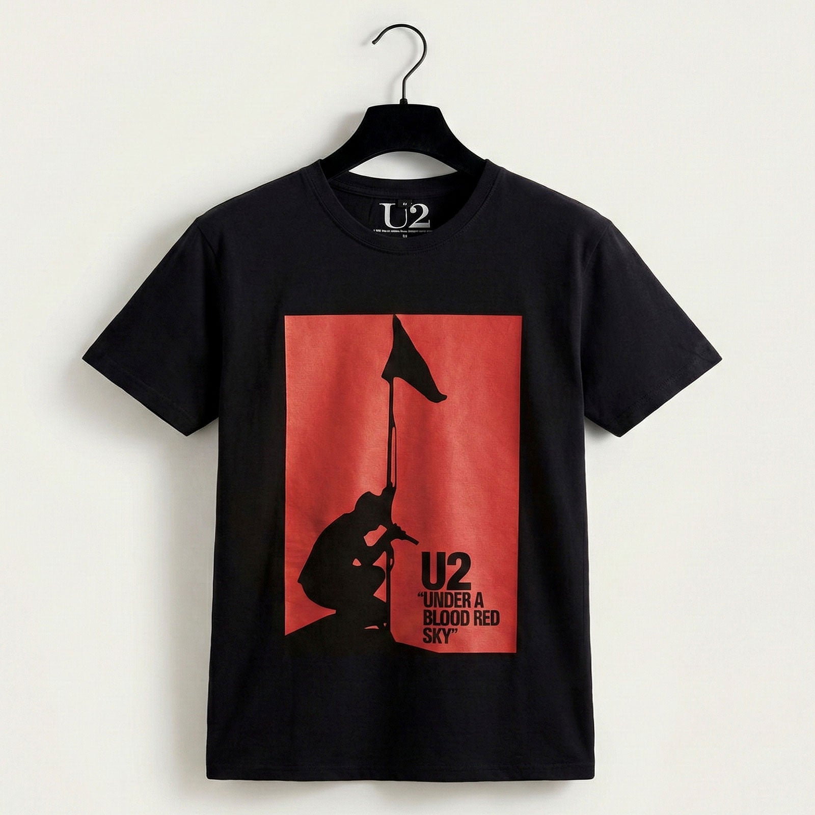 U2 - BLOOD RED SKY - Camiseta Carbono Negra